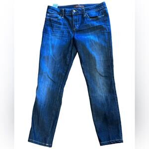 Joe's Jeans Blue Denim Tapered Jeans in a Womens Size 29